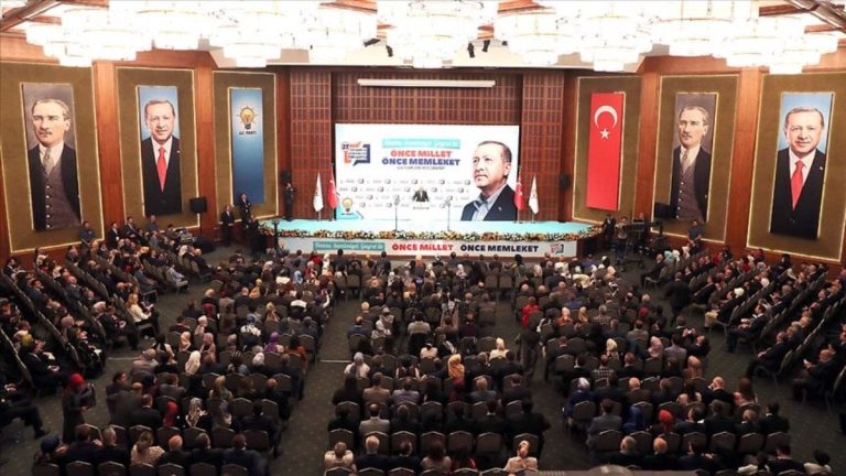 AK Parti haziranda kampa giriyor: 33’üncü istişare kampında gelenek değişebilir