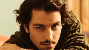 Boran Kuzum, Los Angeles’a taşındı iddialarına esprili yanıt verdi